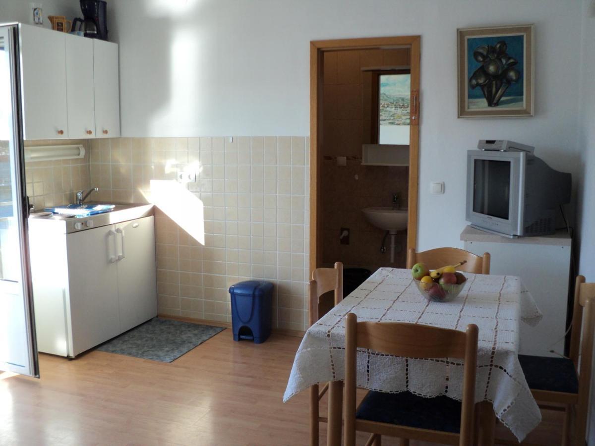 Apartments Rubinic Jelsa  Εξωτερικό φωτογραφία