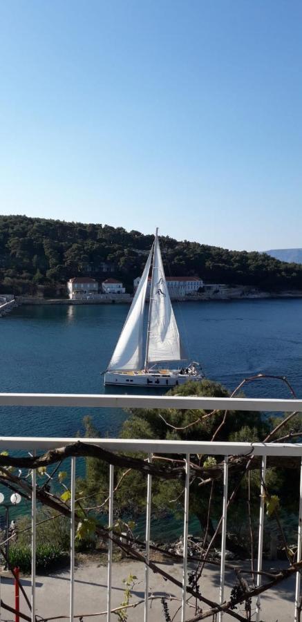 Apartments Rubinic Jelsa  Εξωτερικό φωτογραφία