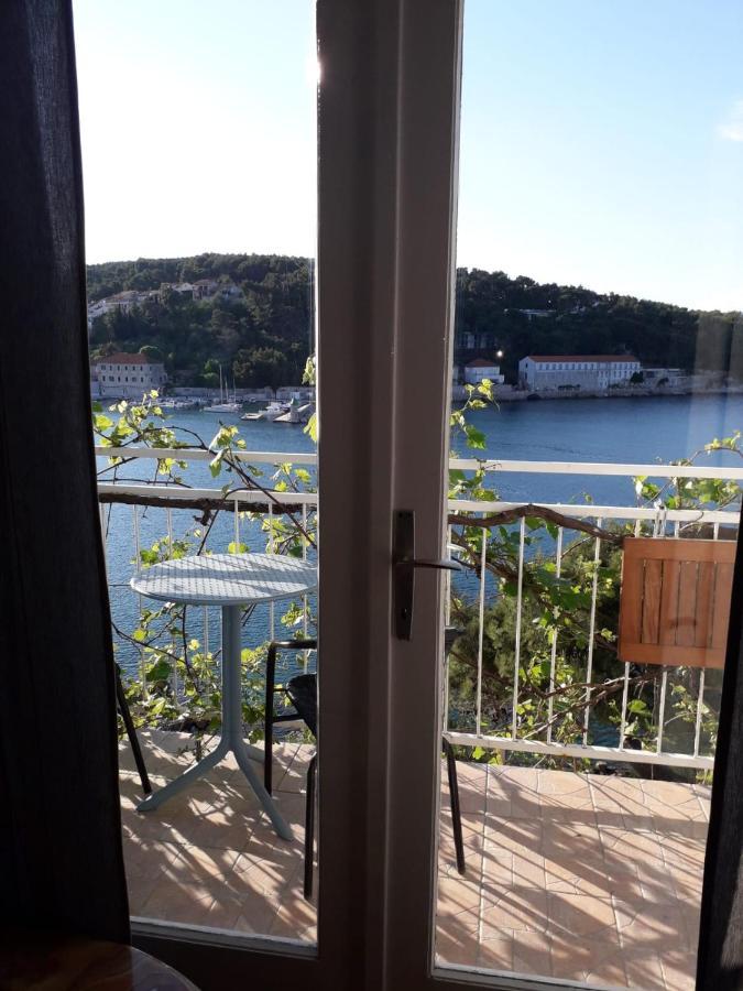 Apartments Rubinic Jelsa  Εξωτερικό φωτογραφία