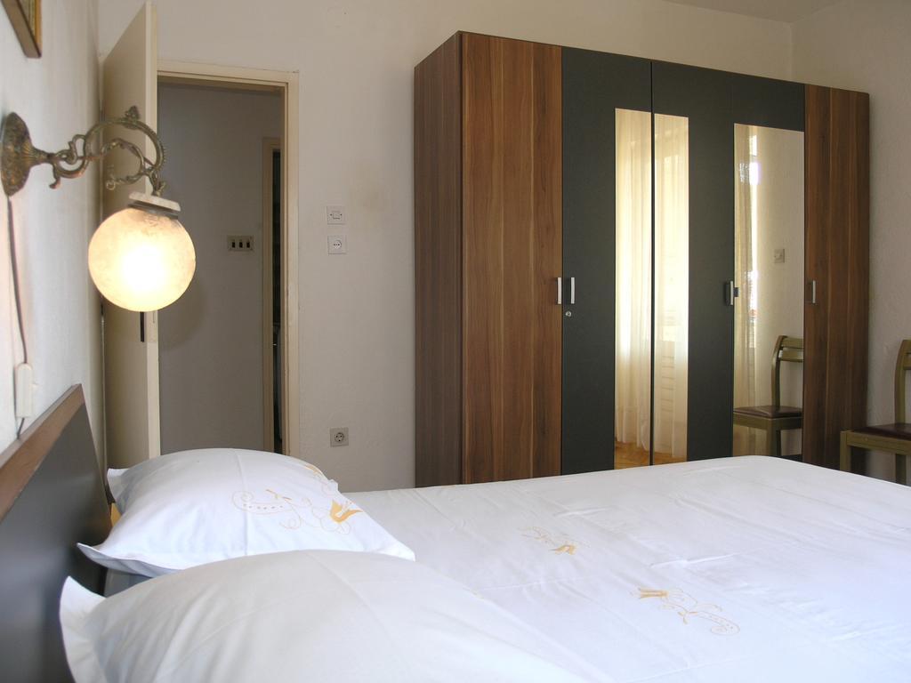 Apartments Rubinic Jelsa  Δωμάτιο φωτογραφία