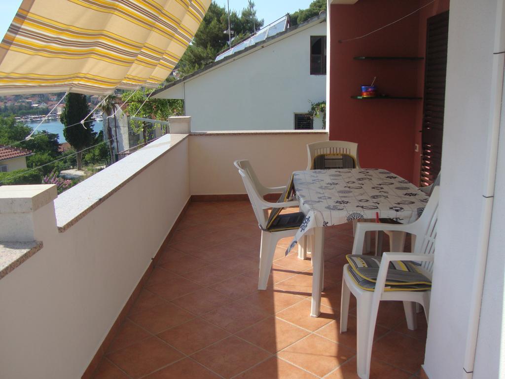 Apartments Rubinic Jelsa  Δωμάτιο φωτογραφία