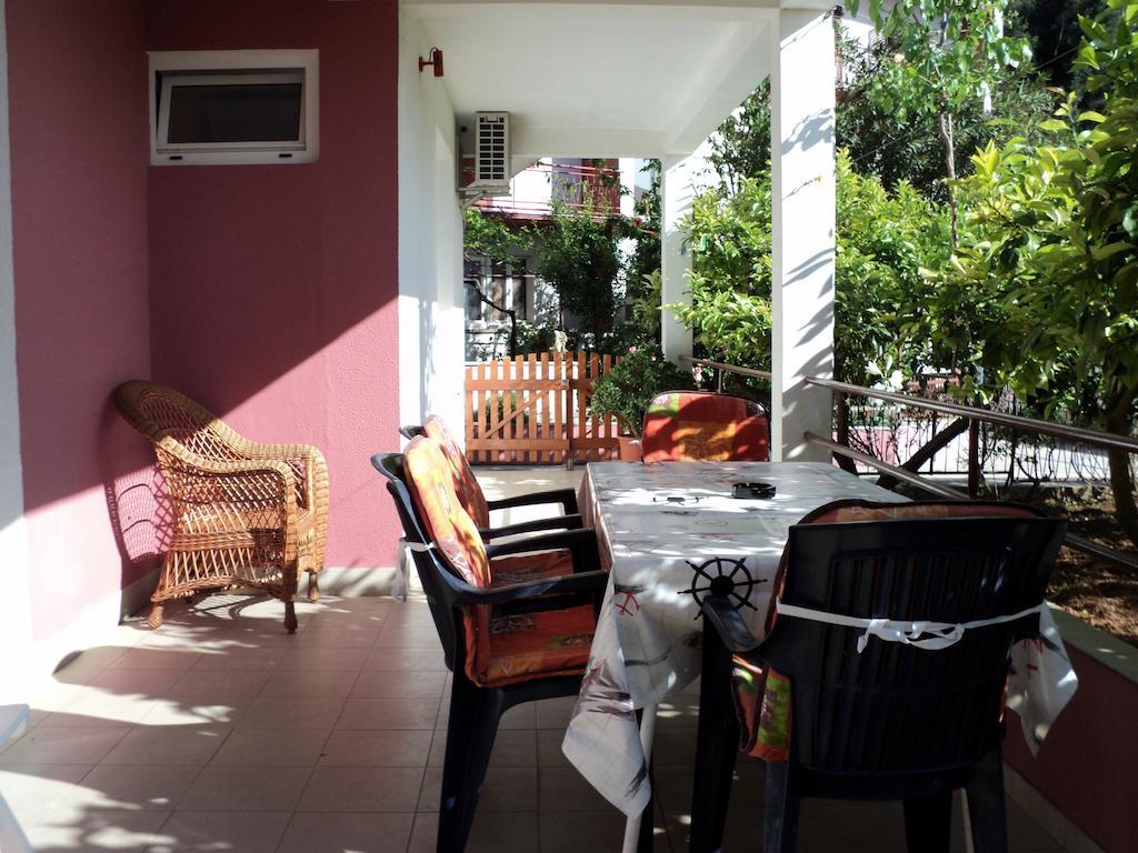 Apartments Rubinic Jelsa  Δωμάτιο φωτογραφία