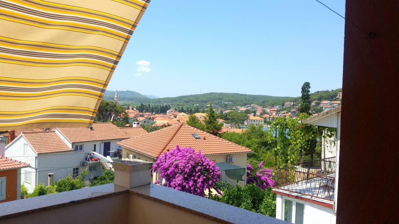 Apartments Rubinic Jelsa  Εξωτερικό φωτογραφία